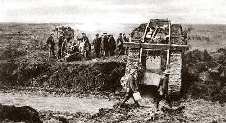 Tanks gereed voor de strijd bij Cambrai 1917